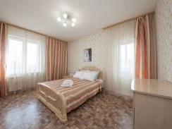 Фото 3-комнатная квартира в Красноярске, Республики 33а