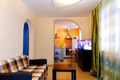 Фото 2-комнатная квартира в Новокузнецке, ул. Орджоникидзе, 42