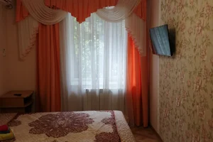 Фото 1-комнатная квартира в Ялте, Ялта ул. Боткинская 6