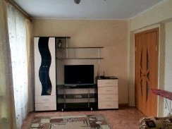 Фото 1-комнатная квартира в Саянске, Мирный микрорайон 1