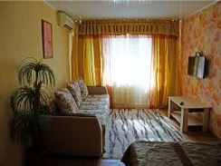 Фото 1-комнатная квартира в Астрахани, ул. Красноармейская 37