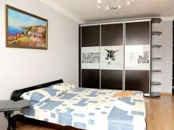 Фото 1-комнатная квартира в Екатеринбурге, Челюскинцев 31