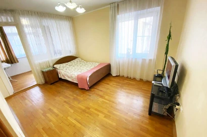Фото 1-комнатная квартира в Сочи, ул. Воровского 18